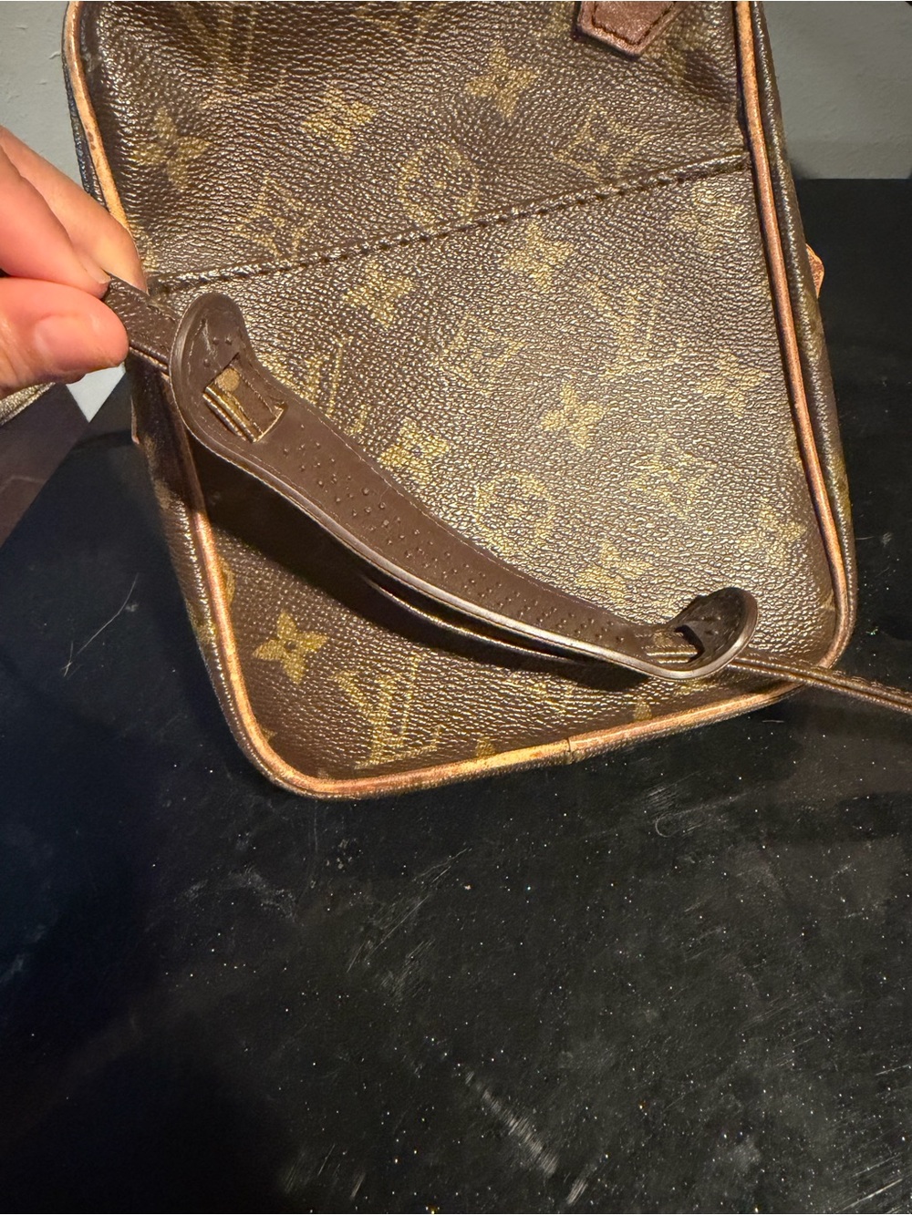 Vintage Louis Vuitton No.75 Vit Posh Monogram Rare Shoulder Bag. - Picture 6 of 7